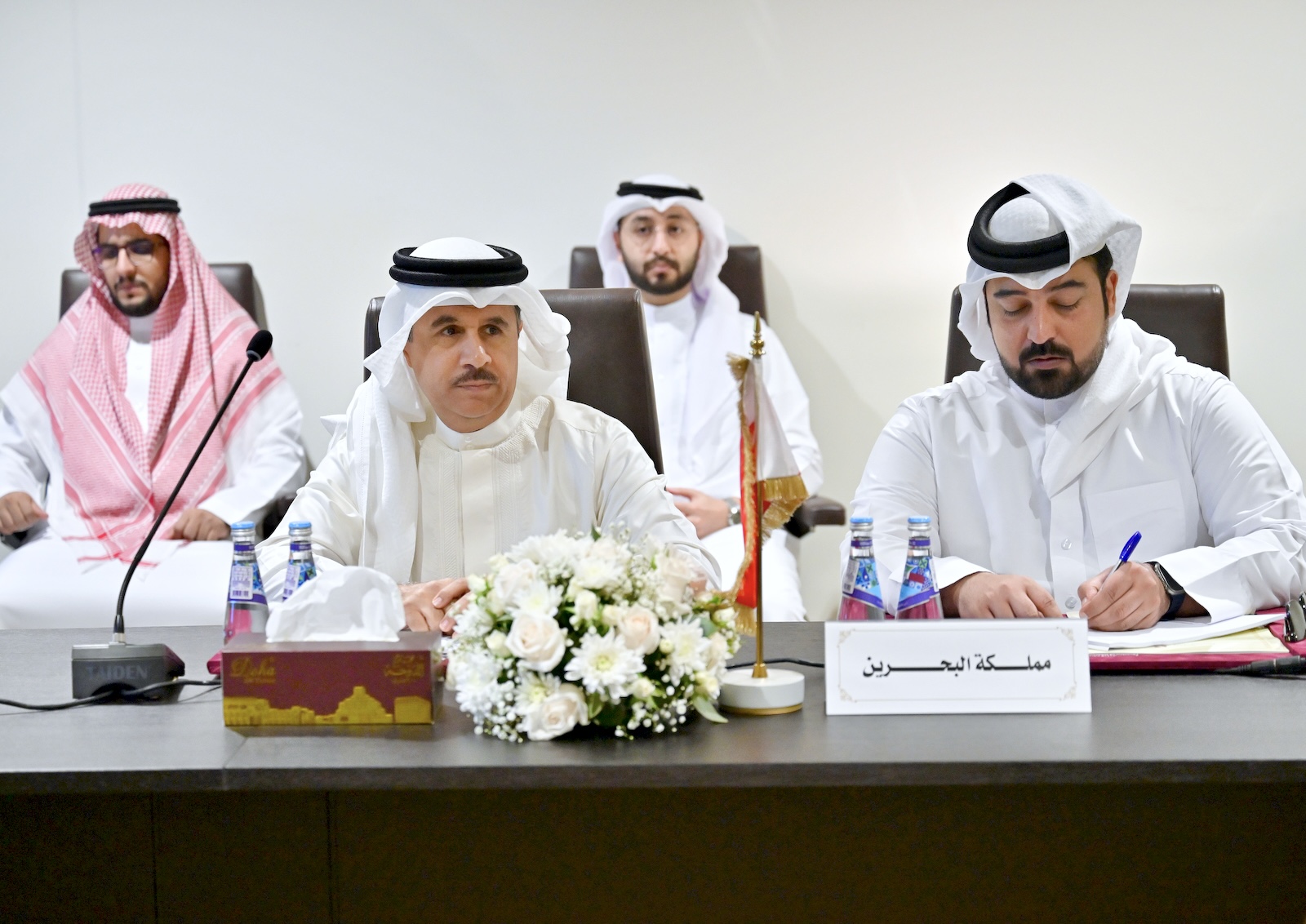 وفد وزارة الداخلية يشارك في الزيارة الخليجية للجنة الوطنية لمكافحة الإرهاب بدولة قطر<